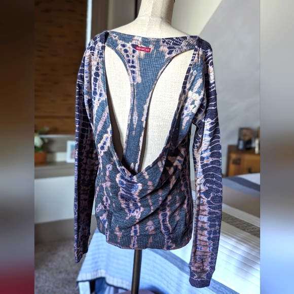 Hard Tail Tie Dye Sweatshirt - Picture 3 of 5